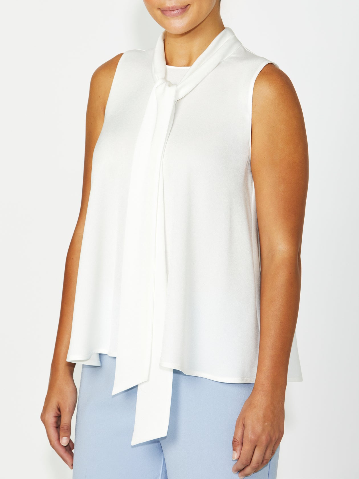 Women's Crepe Bow Top in Ivory | Claudia