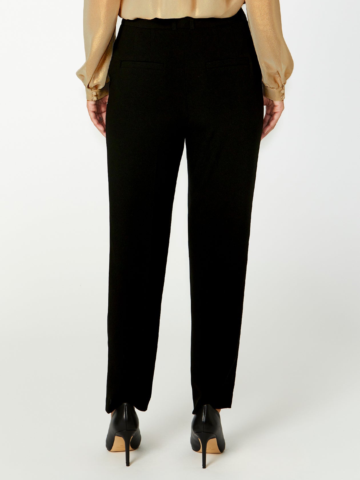 Women's Crepe Straight Leg Pant in Black | Dulce