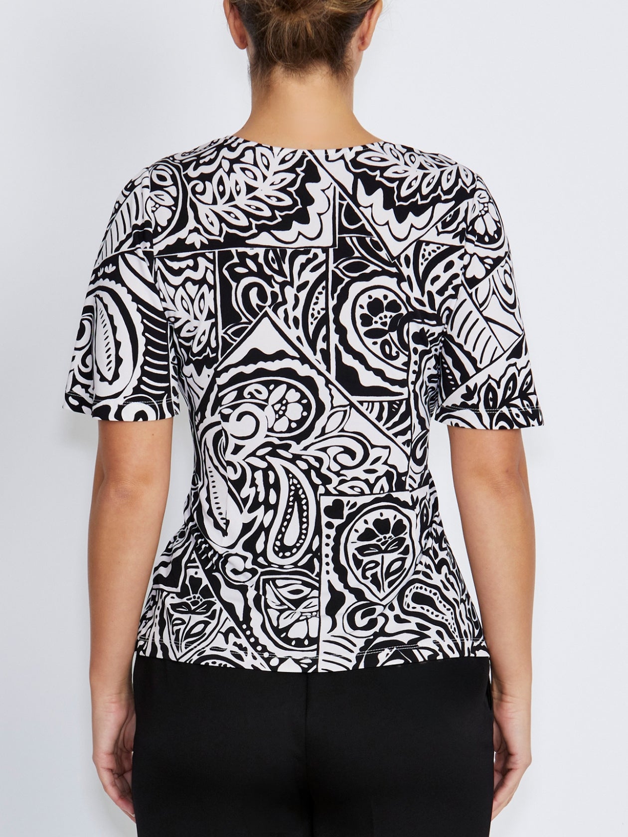 Como Black Ivory Paisley Print Jersey Top