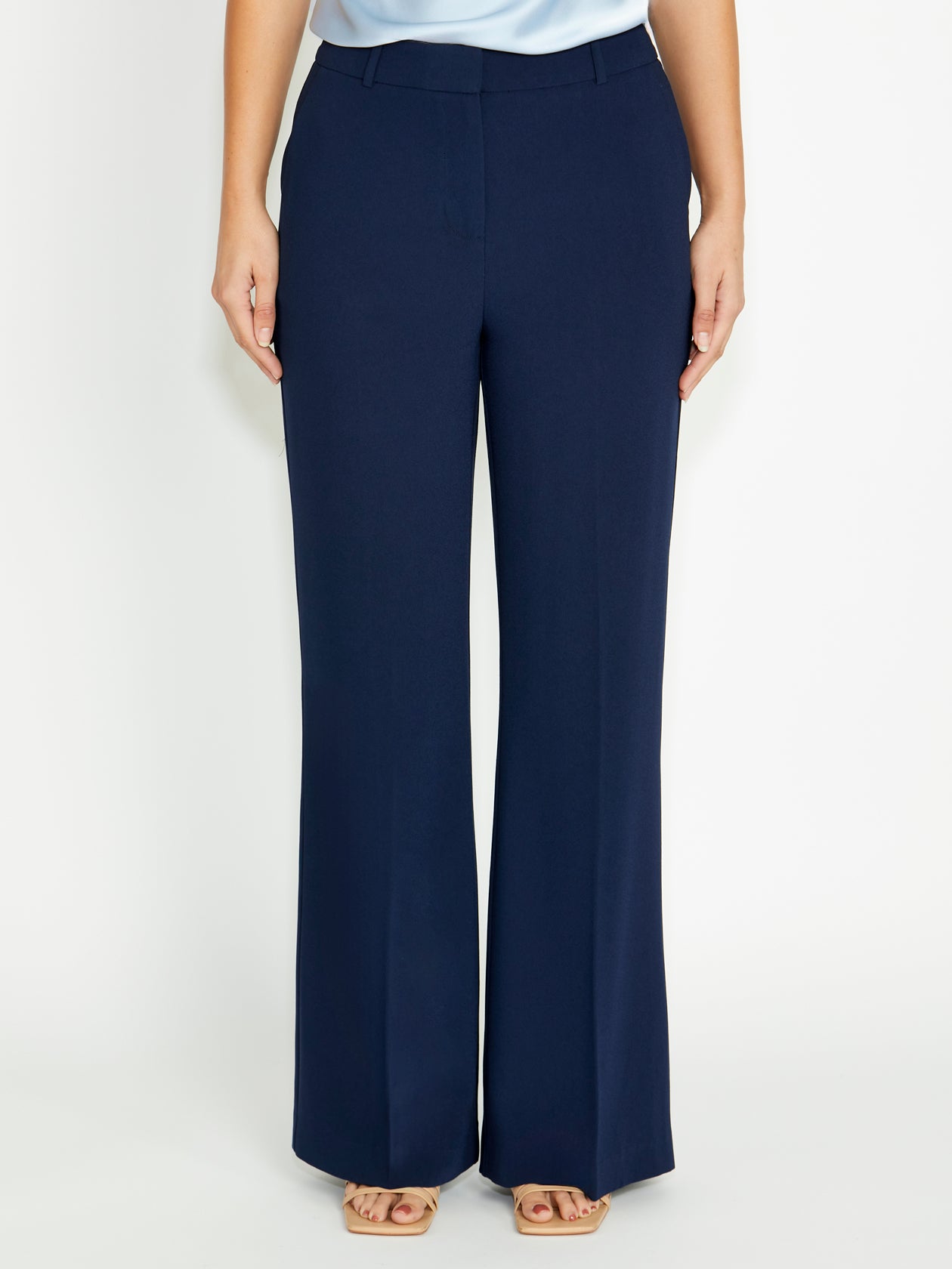 Women's Crepe Easy Fit Pant in Navy | Quinn