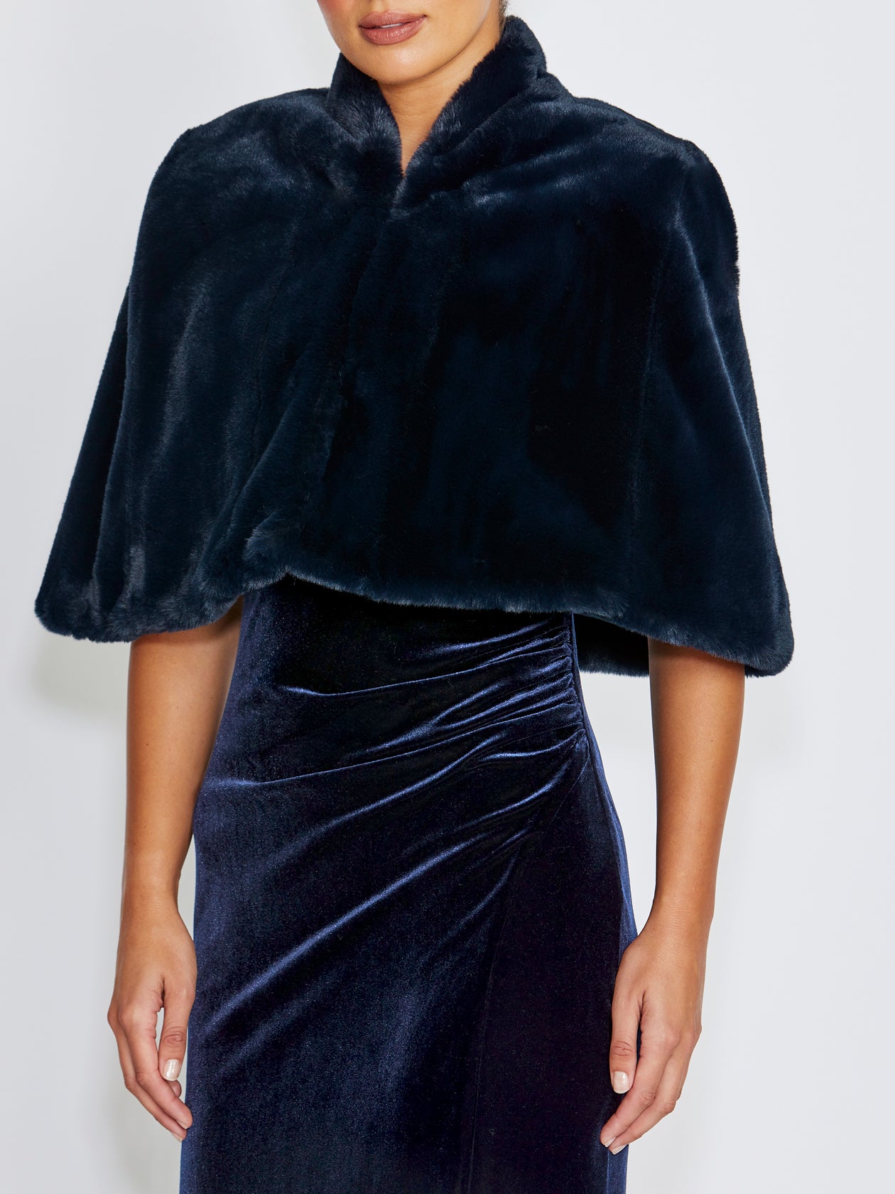 Gia Navy Faux Fur Stole